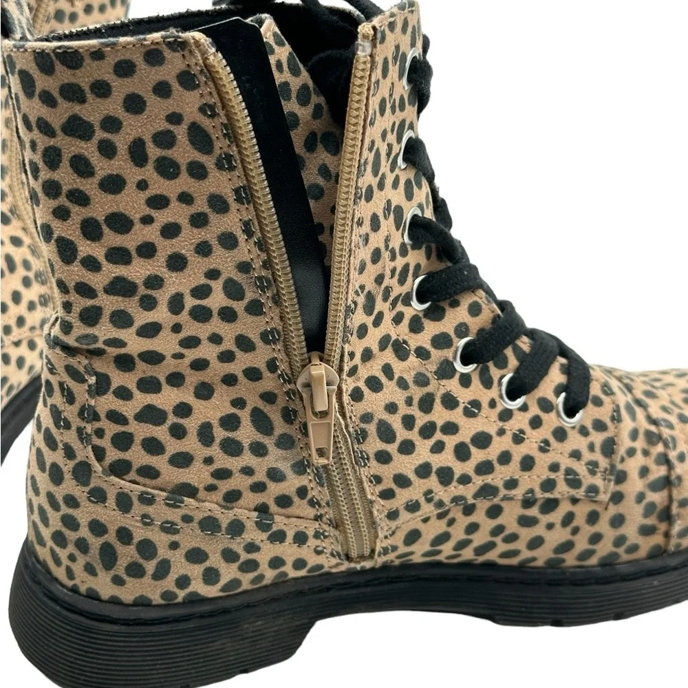 Women’s Arizona Queen 6 M Leopard Utility Shoe Boots Wheat Black Durable Outsole - Picture 4 of 8